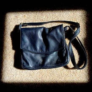 VICTORIA LEATHER COMPANY BLACK